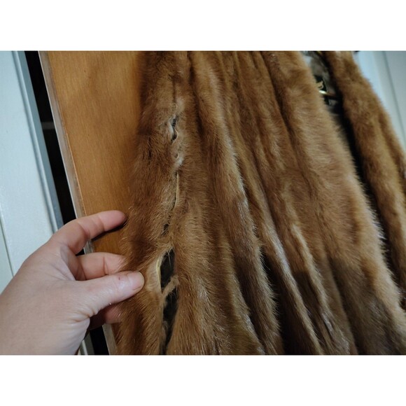 Rason & Dows Vintage Fur Coat Grand Rapids Michigan - Picture 4 of 6